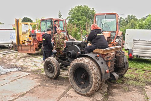 Blaulichttage 2025, Eigenbautraktor